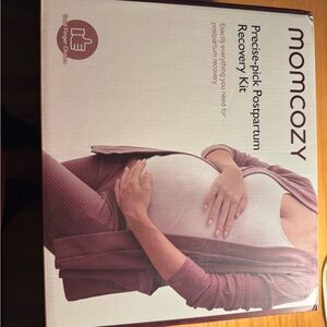 Momcozy Postpartum Recovery Kit in Pink